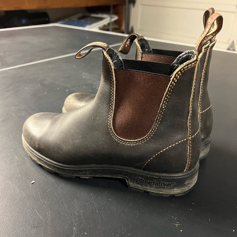 Blundstone #500 Women’s Originals Chelsea Boots, Stout Brown, Size 8.5